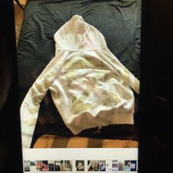 Offwhite Sweater