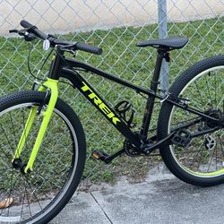 Trek Wahoo 26” Wheels 