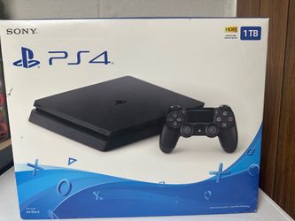 PS4 slim 1 TB