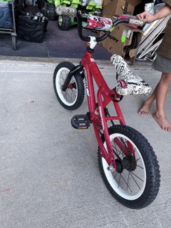 Kids Bike With Training Wheels $20