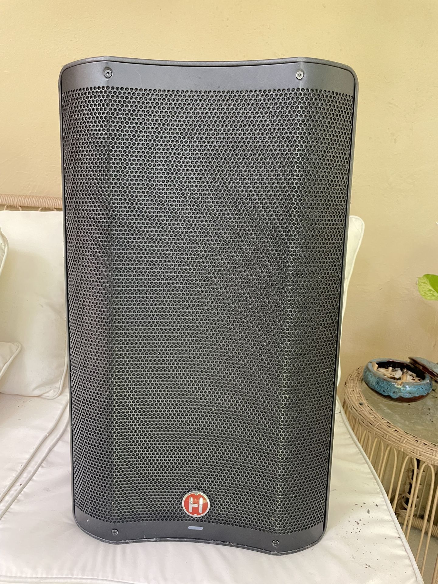 Harbinger V2312 Powered Speaker With Bluetooth