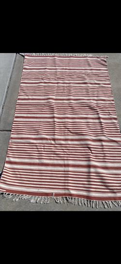 4x6 Red White Rug