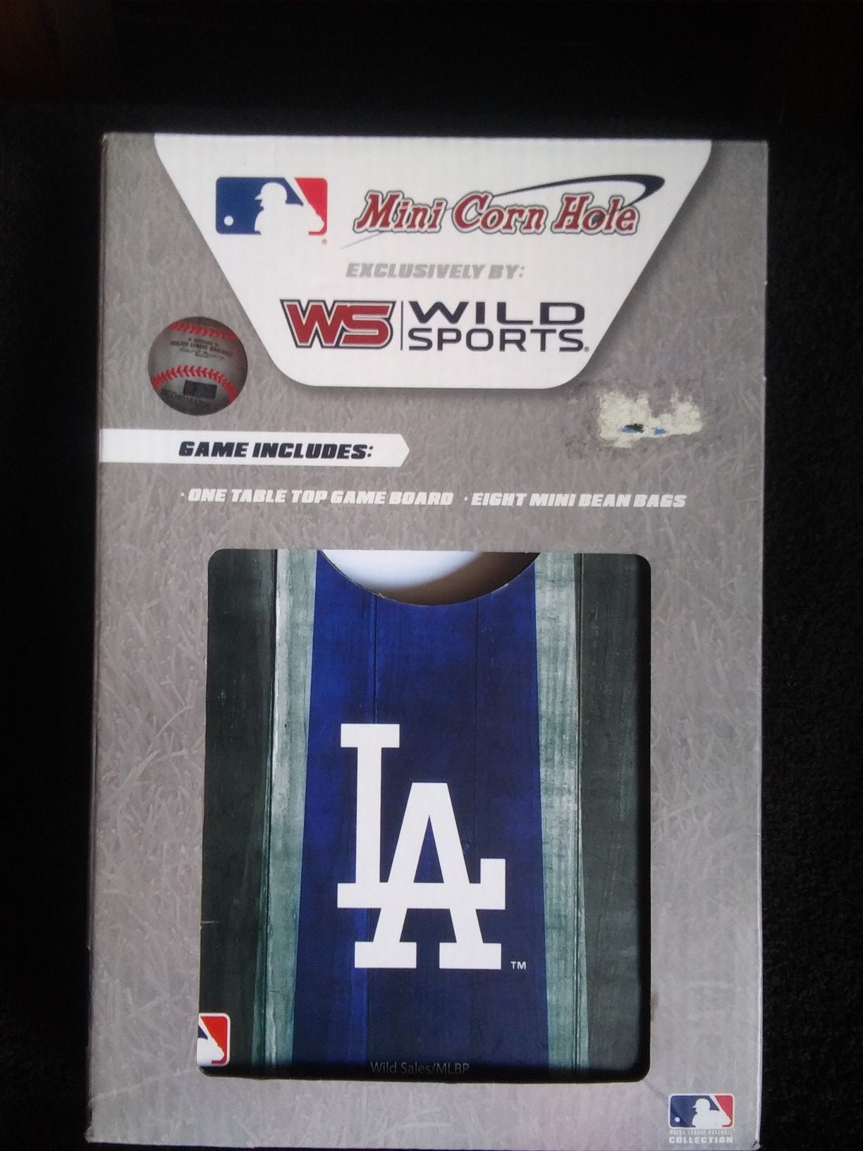 DODGER MINI CORN HOLE GAME 5.00!!!