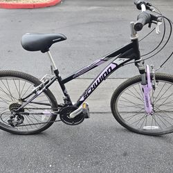 Bicycle womans schwinn