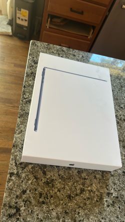 MacBook Air 13 inch midnight m5 16ram 512gb sealed