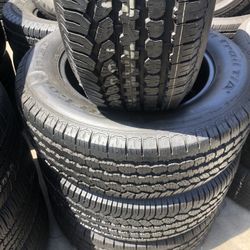 SET OF FOUR 265/60/18 BF GOODRICH SEMI NEW 95%TREAD LIFE $300 PRICE INCLUDES PROFESSIONAL ISTALATION AND TAX