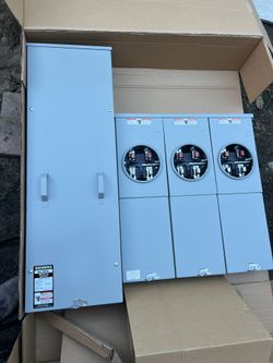 SIEMENS WEPK3311 UNI-PAK 3 GANG 300 AMP RING TYPE SINGLE PHASE 3 METER PANEL AND WEPK2211 2 GANG 200 AMP 2 METER