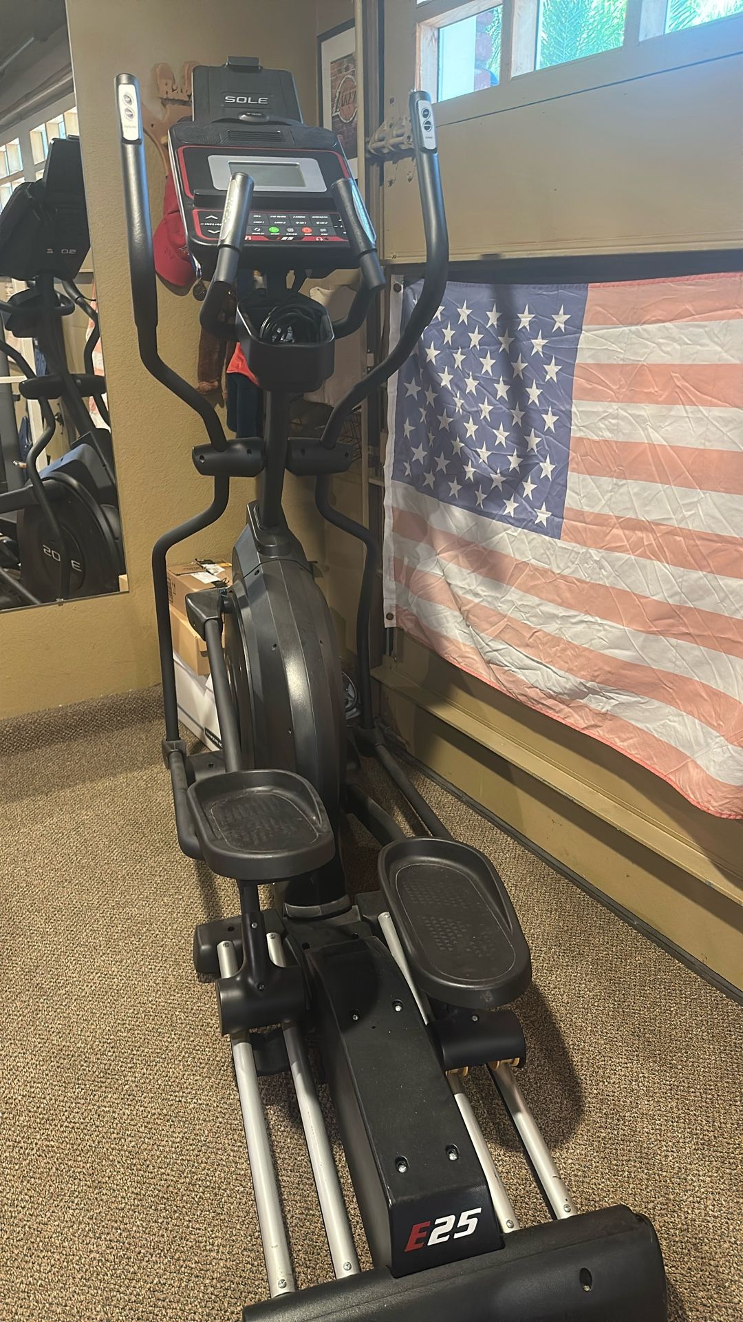 Sole Elliptical E25