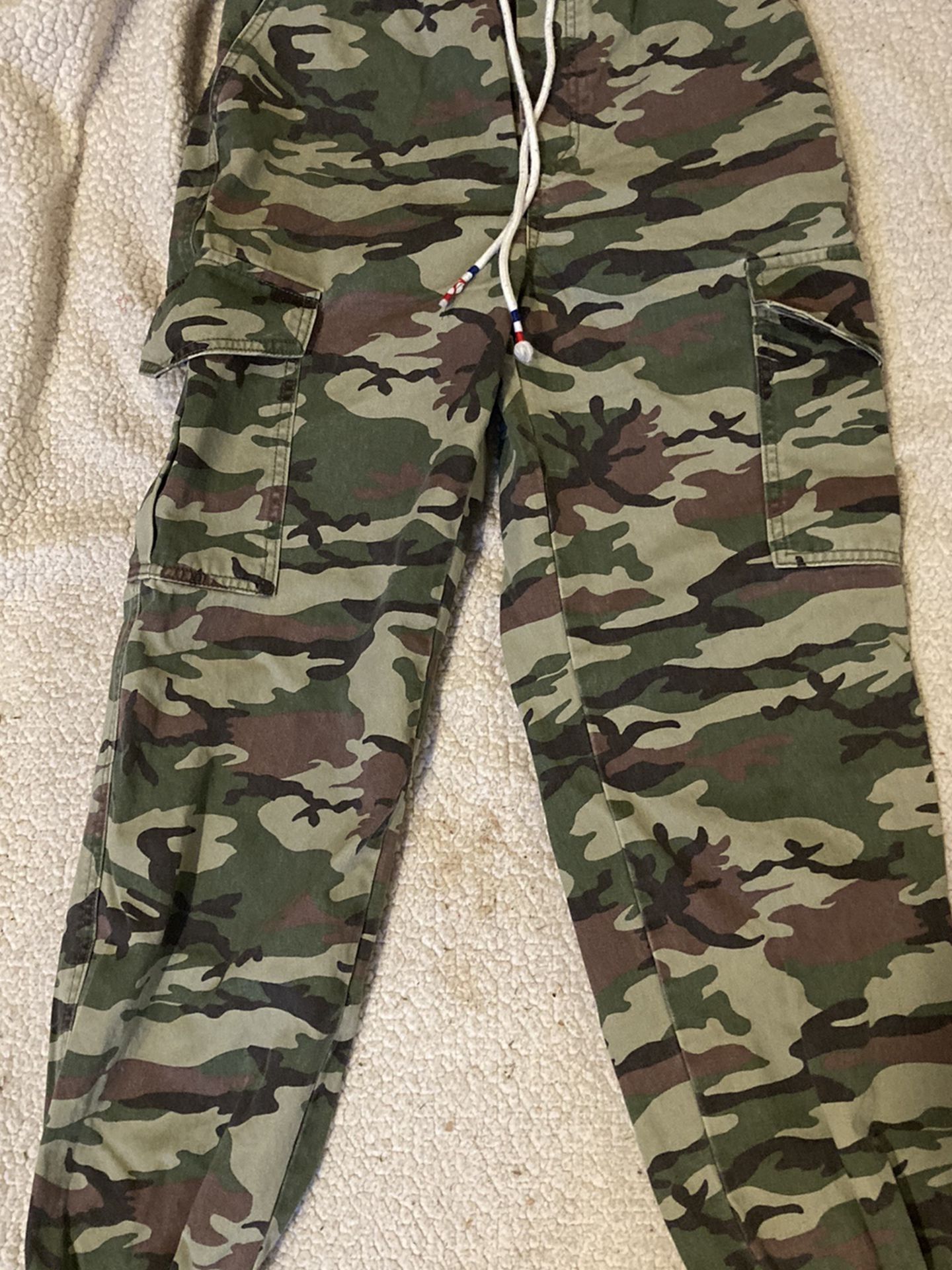 NWOT Forever 21 Camo Pants