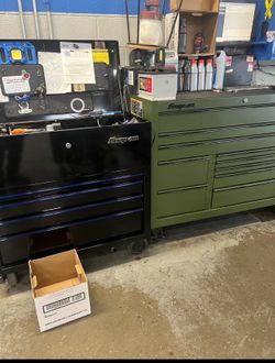 Green snap on box