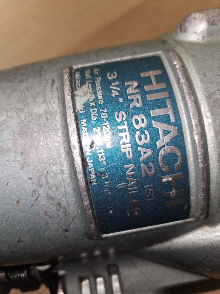 Hitachi  Strip Nailer