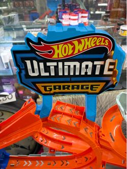 Hot Wheels City Ultimate Garage Playset with Dragon & Car Launcher