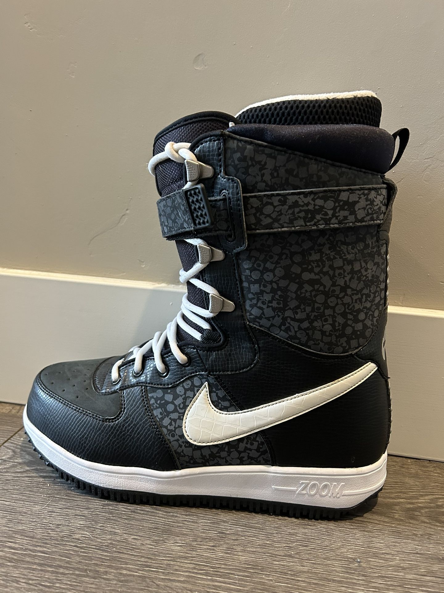 Nike snowboarding ZF1