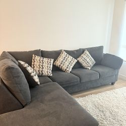 Sectional- Grey Right Arm facing. 
