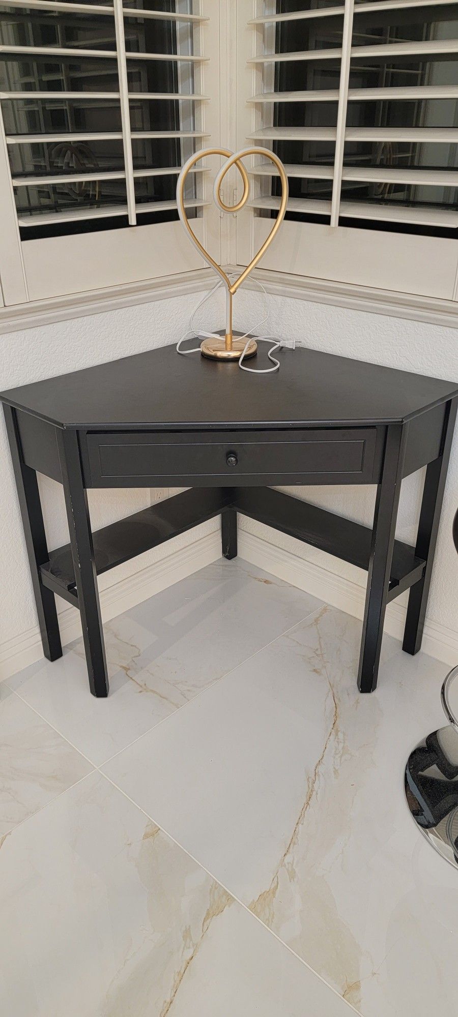 Corner Table for Sale in Fullerton, CA OfferUp