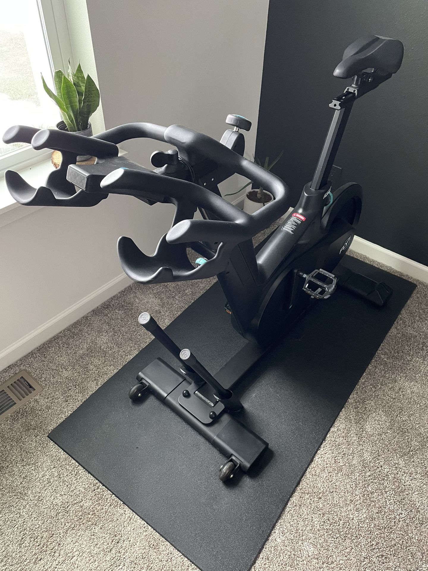 FlyWheel IC5 Stationary Exercise Bike