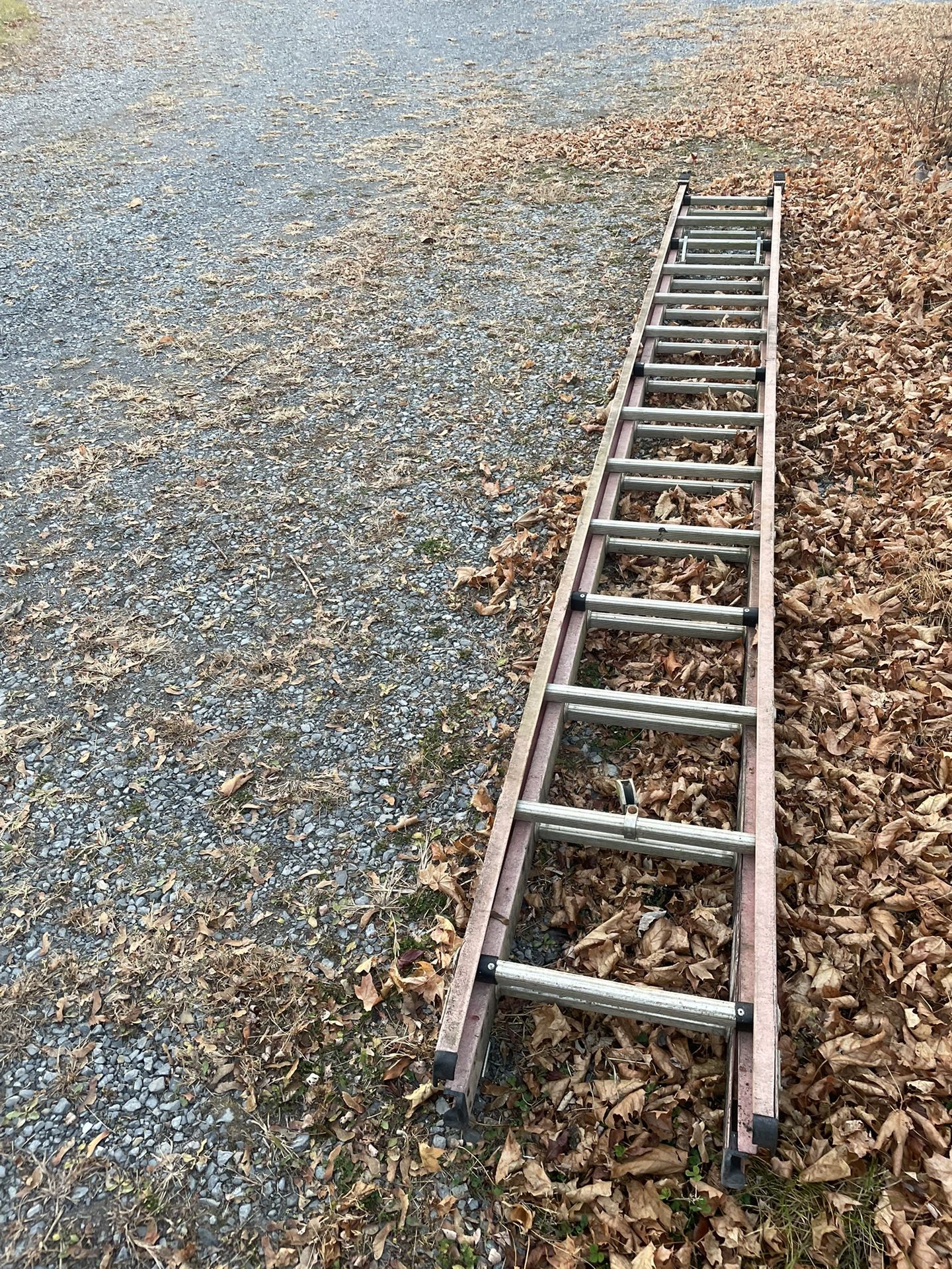 Fiberglass And Aluminum 28’ Ladder
