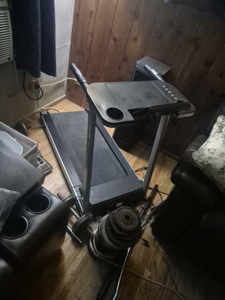Treadmill. Works Like New 