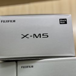 Fujifilm X-M5 Mirrorless Camera