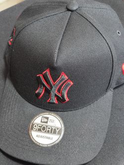 New Era New York Yankees MLB Black W/ Red Lettering 1999 World Series 9Forty