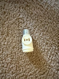 Double socket lightbulb socket