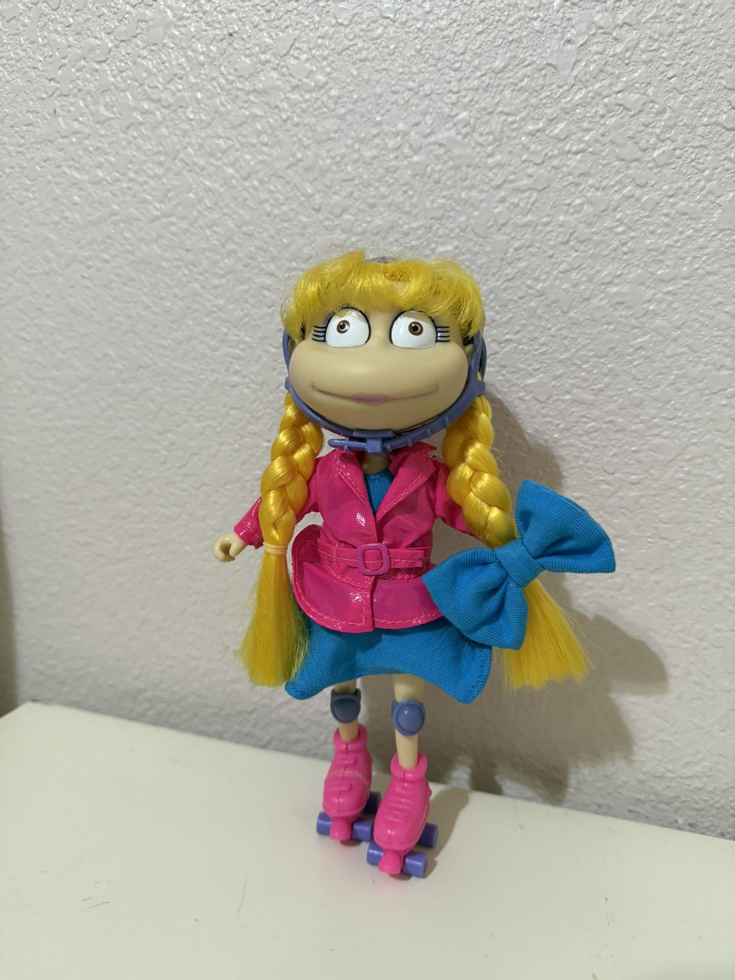 1999 Rugrats Totally Angelica Roller Skater Nickelodeon Mattel without box & Bow