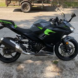 2019 Kawasaki Ex 400