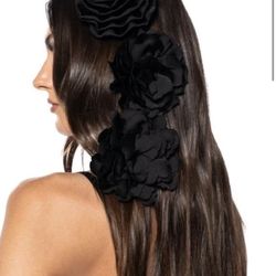 3 flower hair clip set.