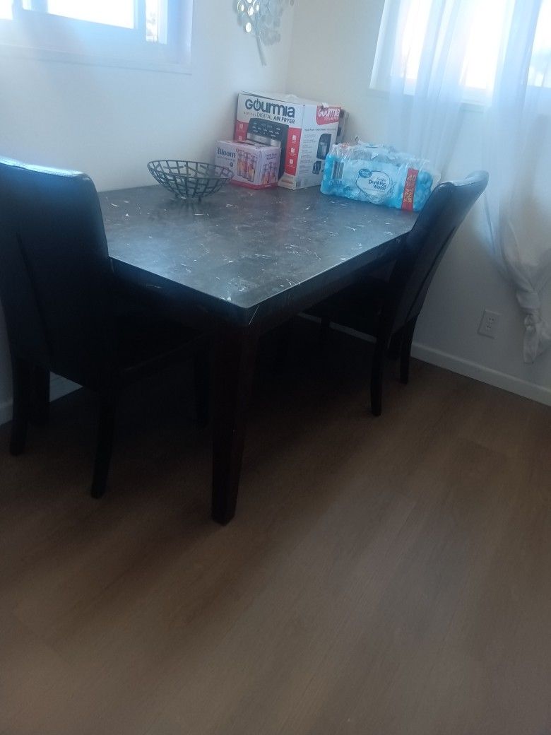 FREE kitchen Table