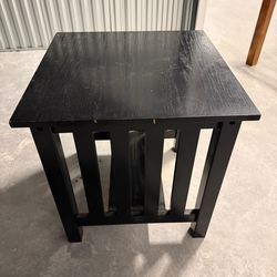 Modern Black End Table with Shelf – Solid & Sturdy