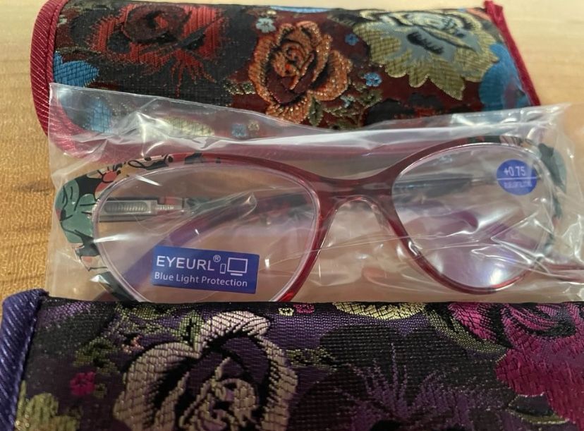 2 Pair + 0.75 Reading Glasses With Blue Light Blockers