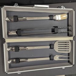 Stainless Steel 4 Piece BBQ Tool Set (All-Clad)