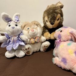4 plush bunnies for Easter
