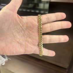 Bracelet Yellow Gold 14k. Cuban Link