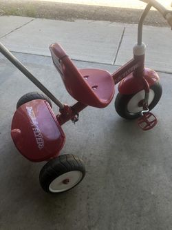 Radio Flyer Steer And Stroll Trike - Red (Used)