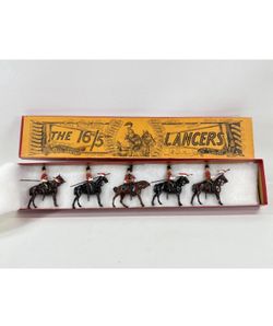 Britains: Boxed Set 33 - 16 / 5th Lancers