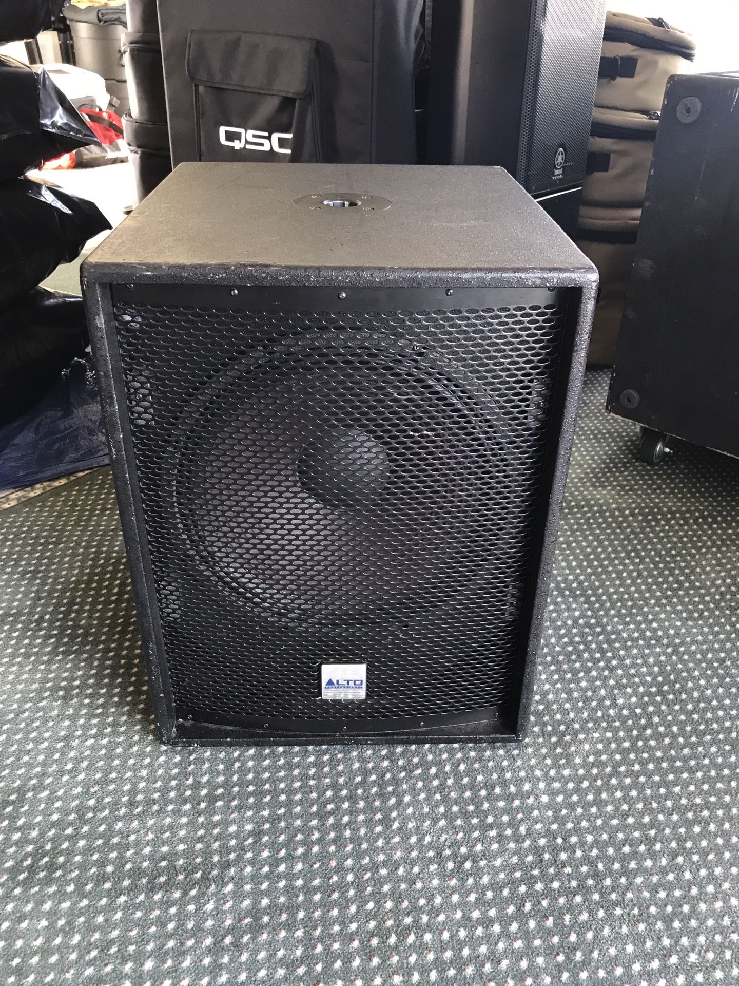 Alto Professional TS15 Powered Subwoofer