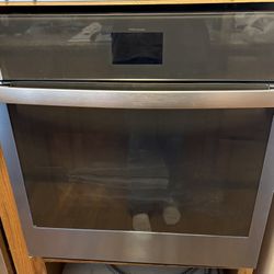 GE 27 Inch Single Smart Wall Oven