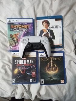 Fourb PS5 games and the controller PS5