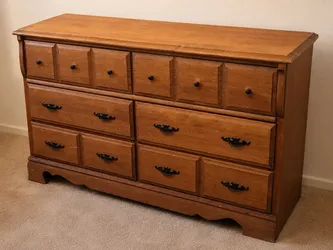 Traditional Solid Wood Dresser