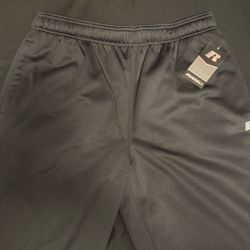 $10 - Brand New Russel Fleece Pant (Size L)