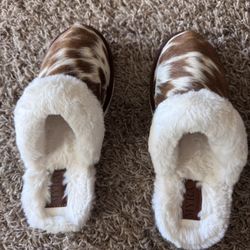 Myra Cowhide Slippers 