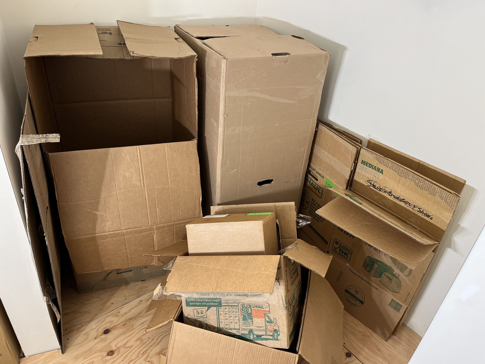 Moving & Wardrobe Boxes