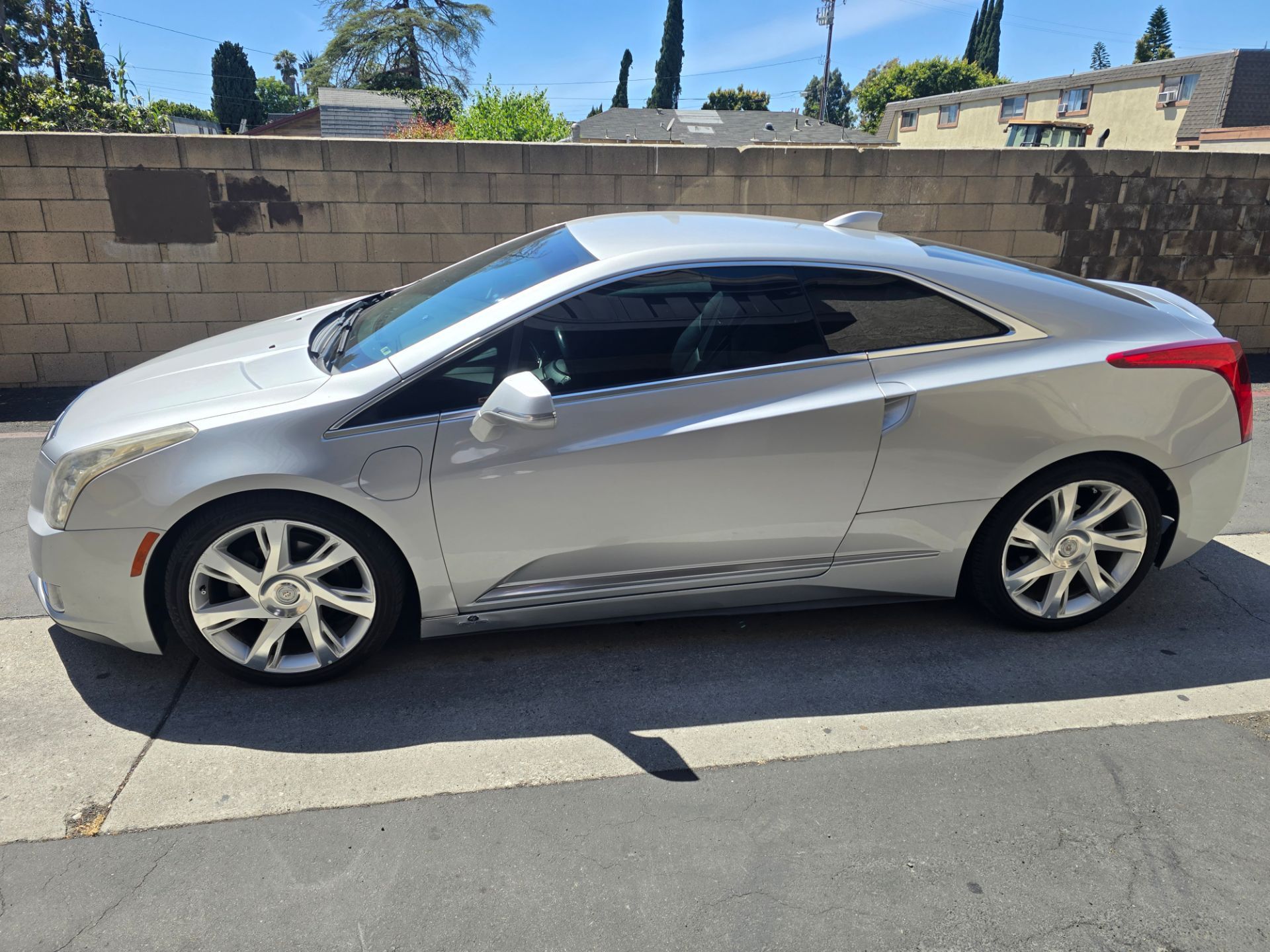 2014 Cadillac ELR