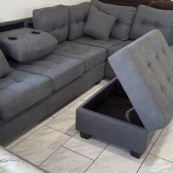 🛋️ NEW  Black Or Grey Bargain Comfy Sectional  w/Pillows 🚛  Avail 🛋️