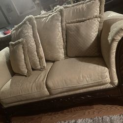 2 pc sofa set , great condition , nonsmoker , no rips, no stains