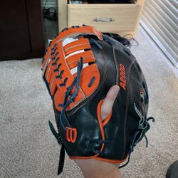 Wilson Left Handed First Baseman Glove 