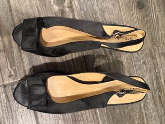 Dress barn heels size 10