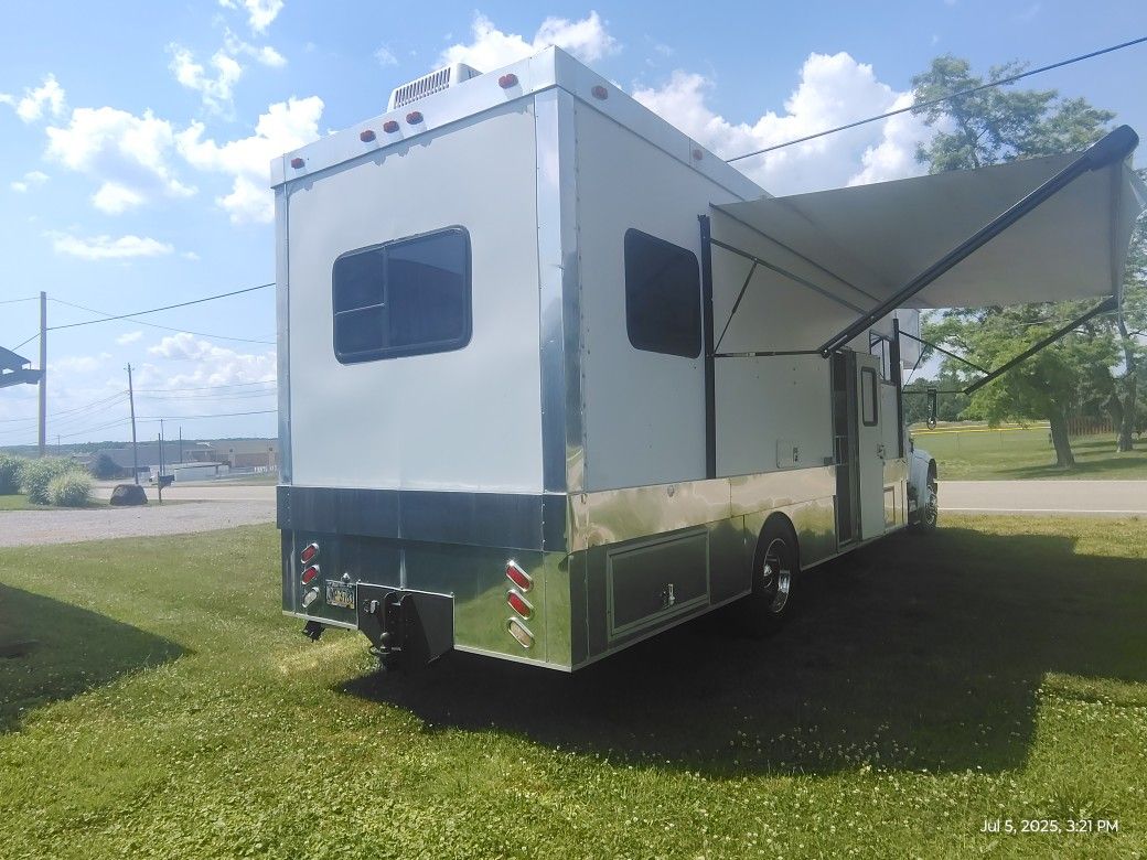 1990 D7446t 5 Speed Manual Camper Mobile Home