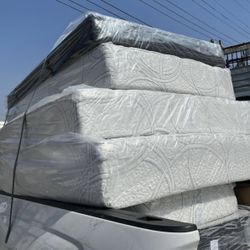 *New Memory Foam Mattress - Free Delivery! Twin Full Queen King Cal King* Cama Bed Box Spring